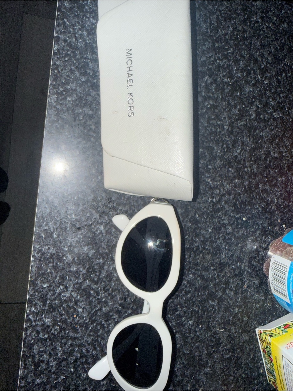 Cell Phones & Accessories - Subcategory Classification